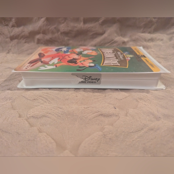 Disney's Fun and Fancy Free VHS 2 For $14 - Picture 5 of 7